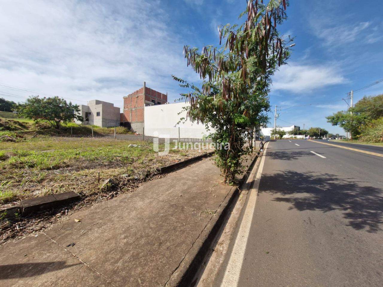 Terreno à venda, no bairro RESIDENCIAL ALTOS DO TAQUARAL em Piracicaba - SP