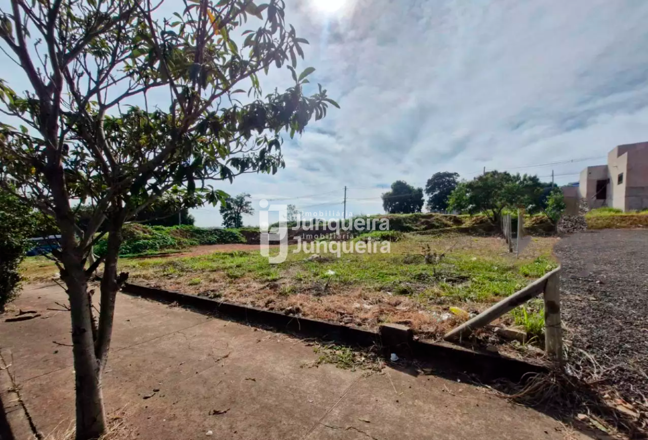 Terreno à venda, no bairro RESIDENCIAL ALTOS DO TAQUARAL em Piracicaba - SP