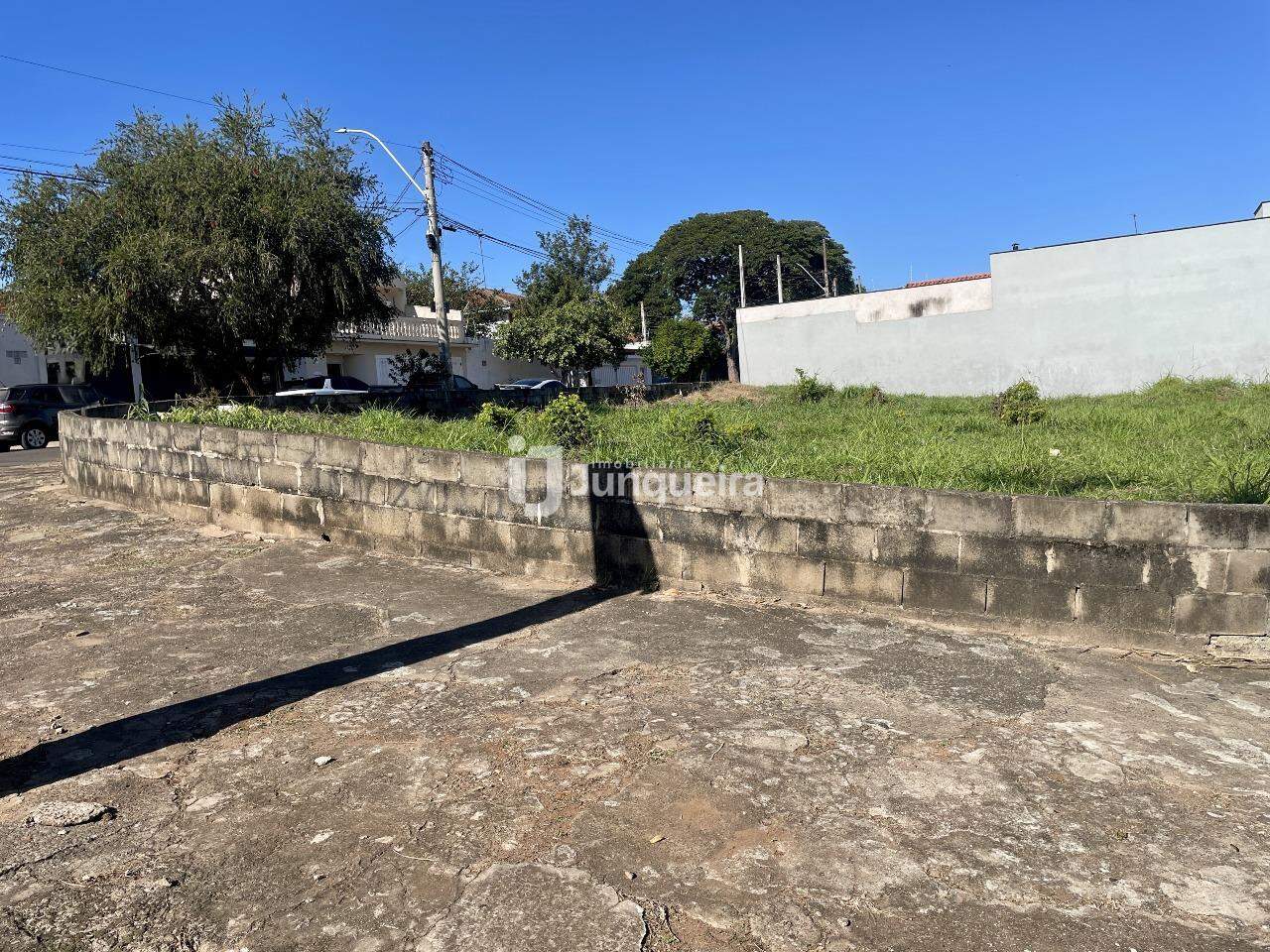 Terreno à venda, no bairro Castelinho em Piracicaba - SP