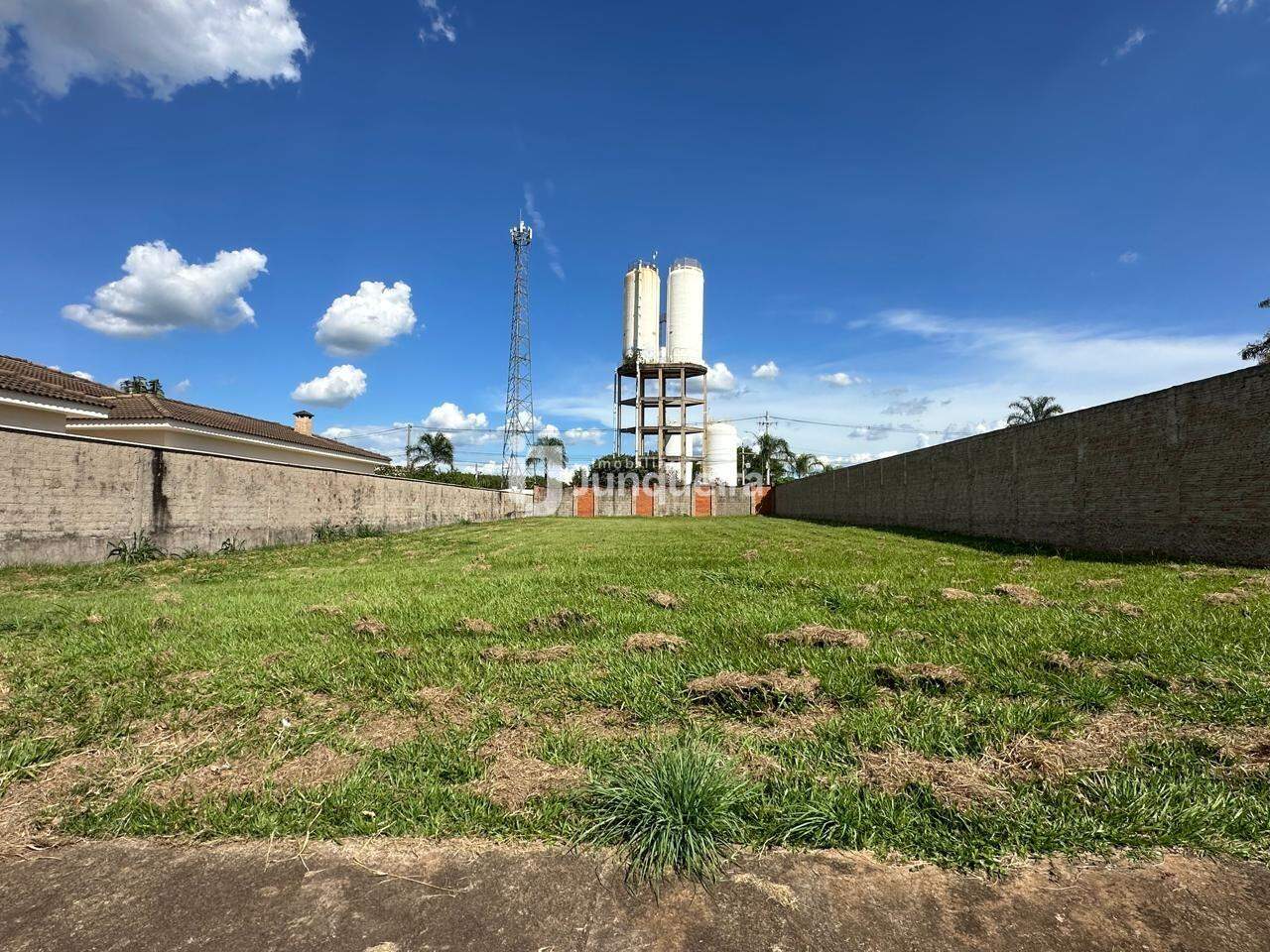 Terreno em Condomínio à venda no Park Campestre I, no bairro Campestre em Piracicaba - SP