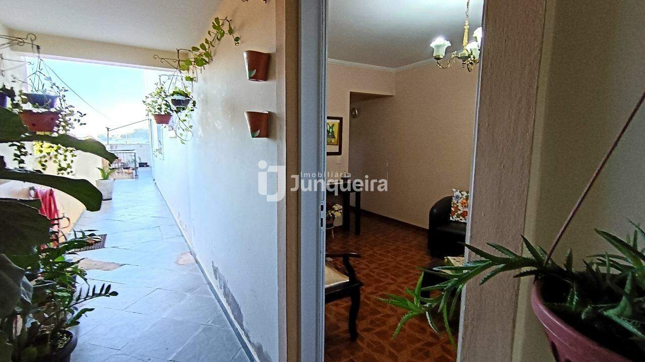 Casa à venda, 3 quartos, sendo 1 suíte, 2 vagas, no bairro Loteamento Santa Rosa em Piracicaba - SP
