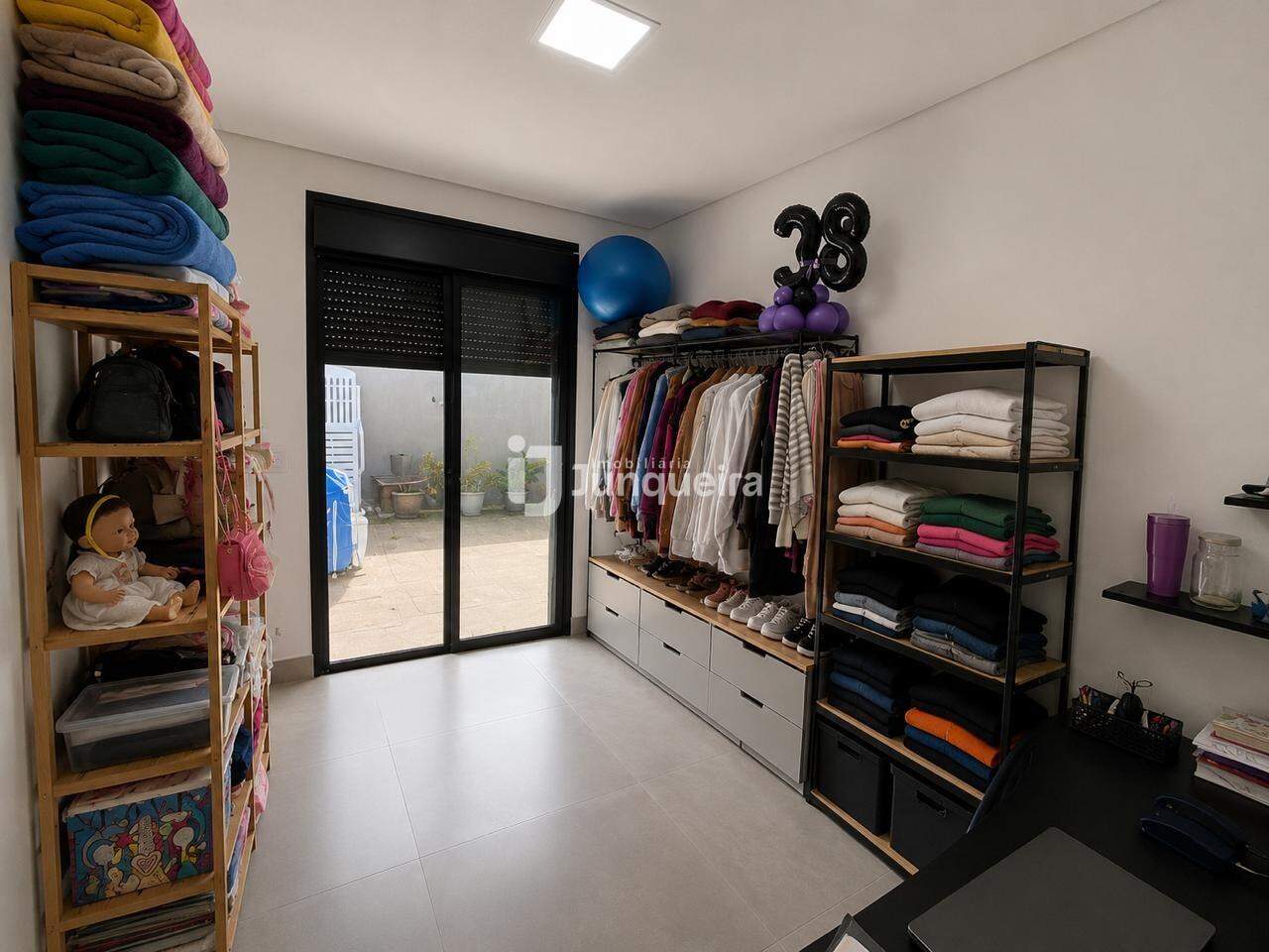 Casa à venda, 3 quartos, sendo 1 suíte, 4 vagas, no bairro Loteamento Santa Rosa em Piracicaba - SP