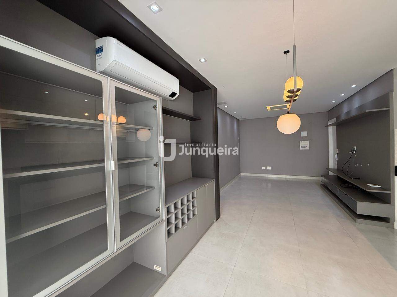 Apartamento à venda no Bella Itália, 2 quartos, sendo 2 suítes, 2 vagas, no bairro São Judas em Piracicaba - SP