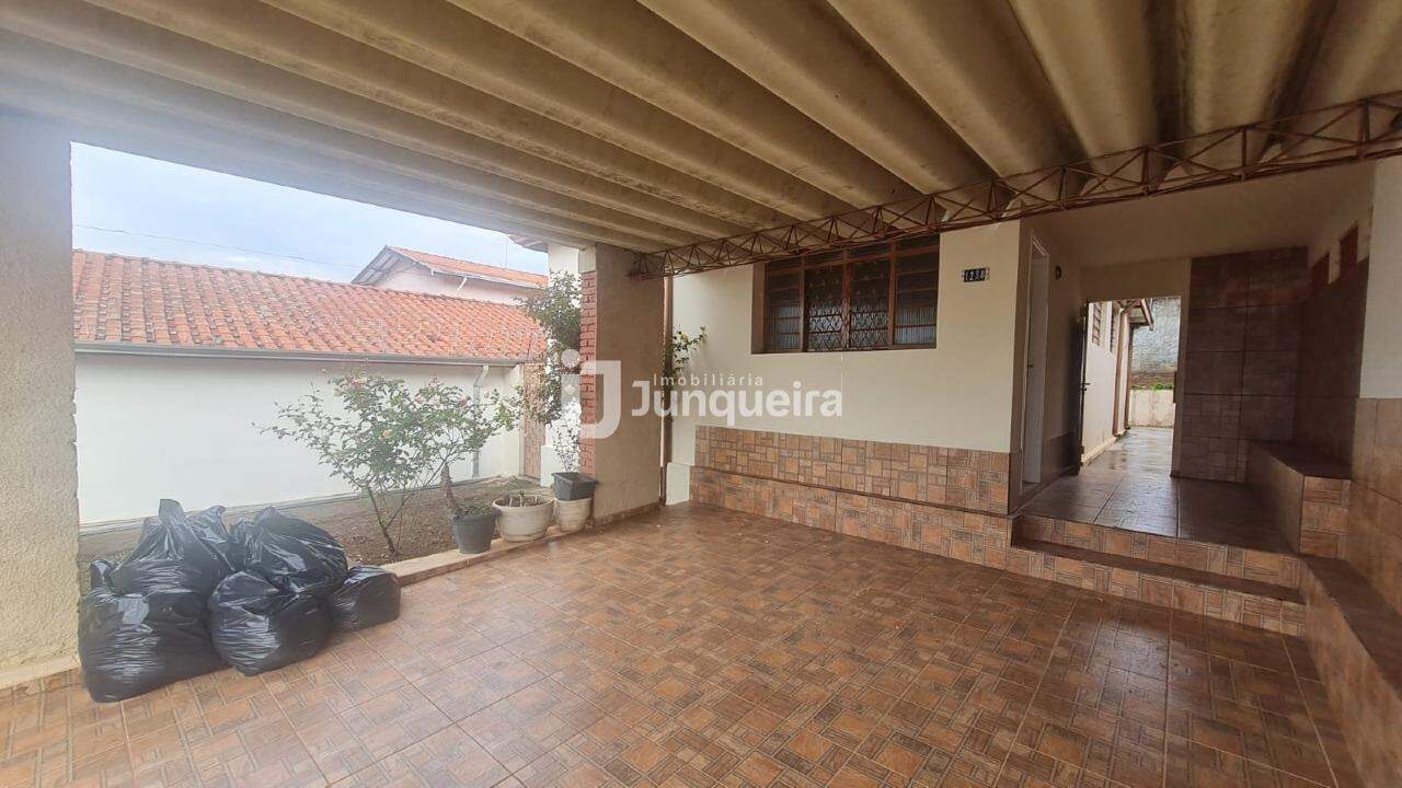 Casa para alugar, 2 quartos, 1 vaga, no bairro Paulista em Piracicaba - SP
