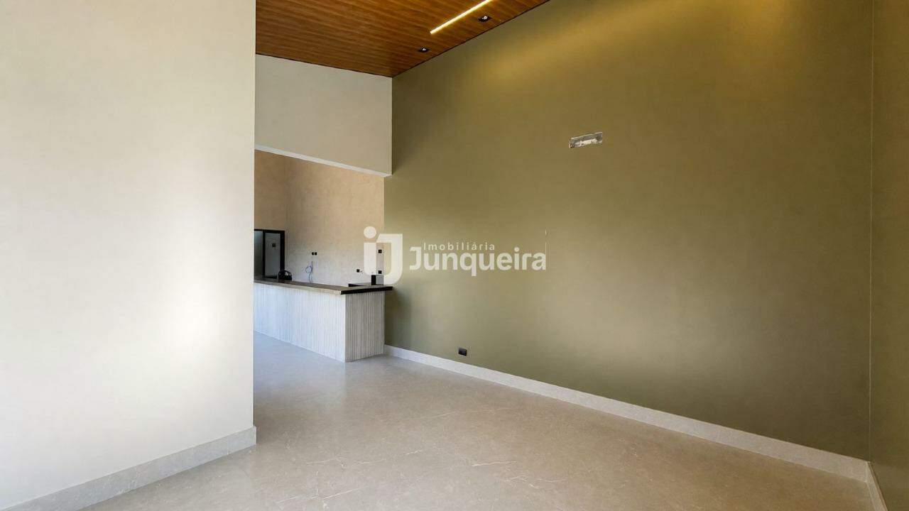 Casa em Condomínio à venda no Canadá Residencial, 3 quartos, sendo 1 suíte, 2 vagas, no bairro Ondas em Piracicaba - SP