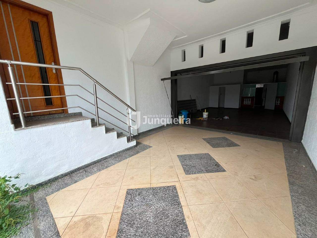 Casa para alugar, 3 quartos, sendo 1 suíte, 1 vaga, no bairro Piracicamirim em Piracicaba - SP