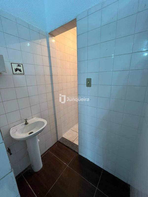Casa para alugar, 3 quartos, sendo 1 suíte, 1 vaga, no bairro Piracicamirim em Piracicaba - SP