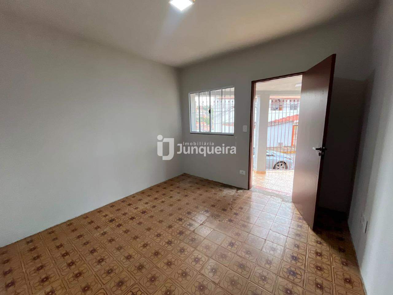 Casa para alugar, 3 quartos, 1 vaga, no bairro Jaraguá em Piracicaba - SP