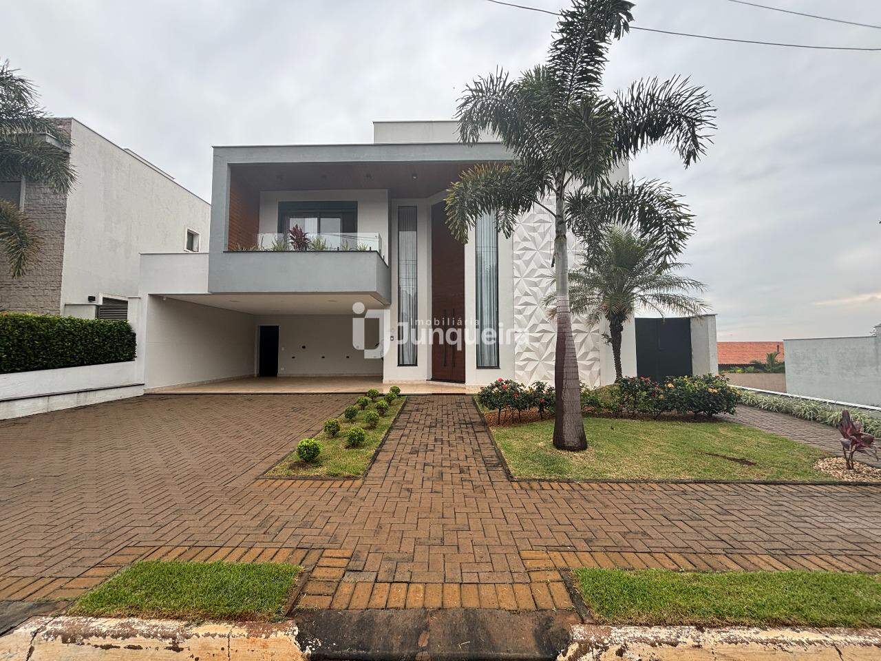 Casa em Condomínio à venda no Morada do Engenho, 3 quartos, sendo 3 suítes, 4 vagas, no bairro Morada do Engenho  em Piracicaba - SP