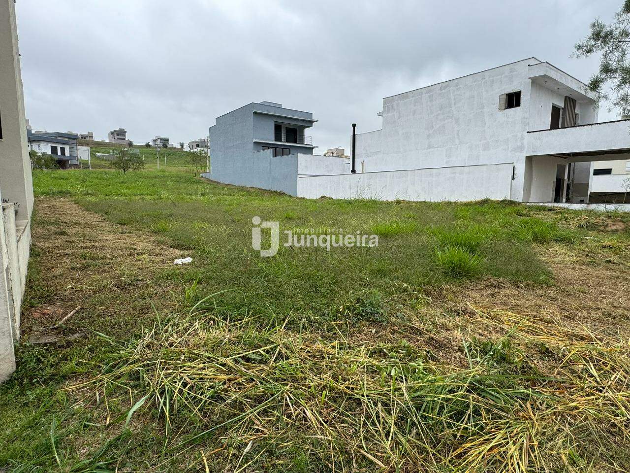 Terreno em Condomínio à venda no Canadá Residencial, no bairro Ondas em Piracicaba - SP