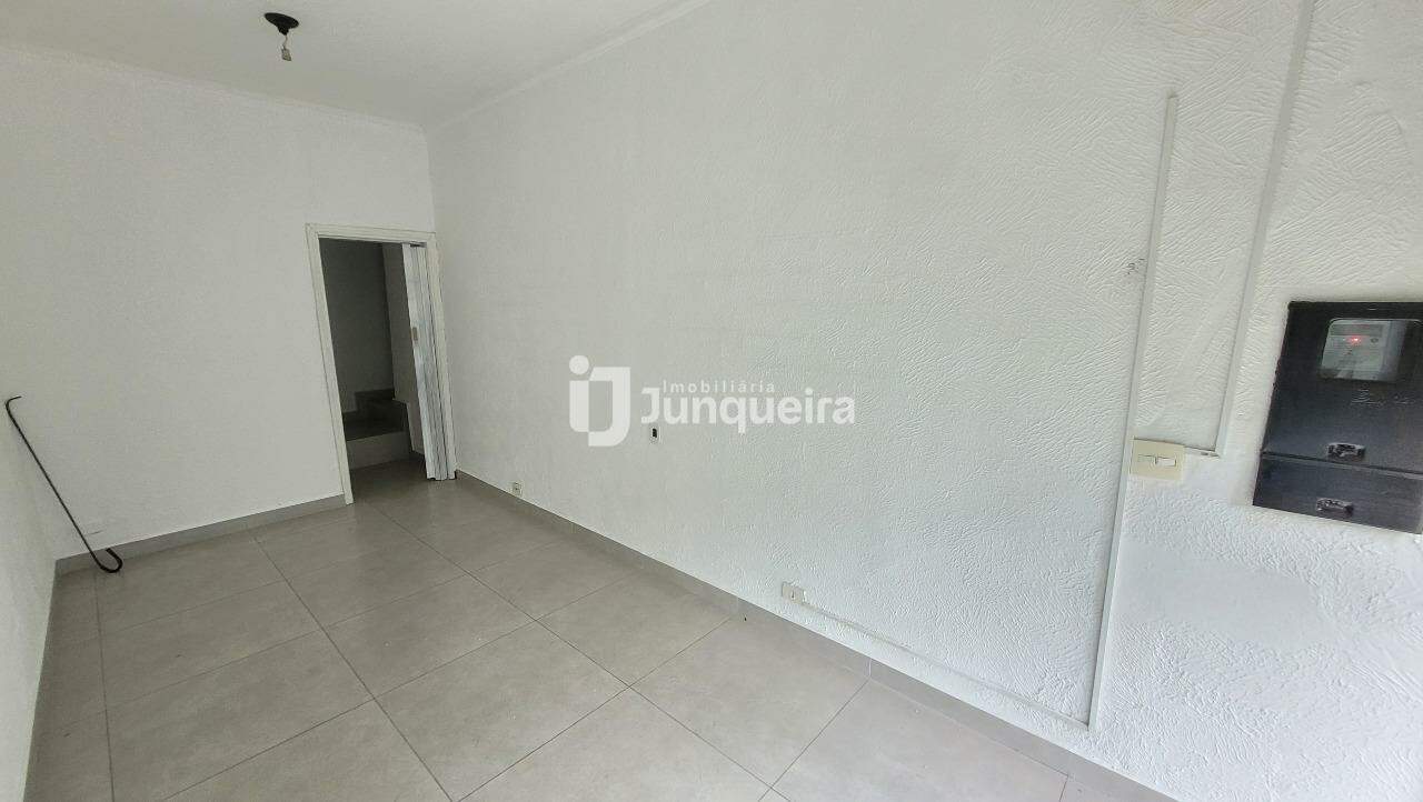 Salão para alugar, 20 quartos, sendo 12 suítes, no bairro Centro em Piracicaba - SP