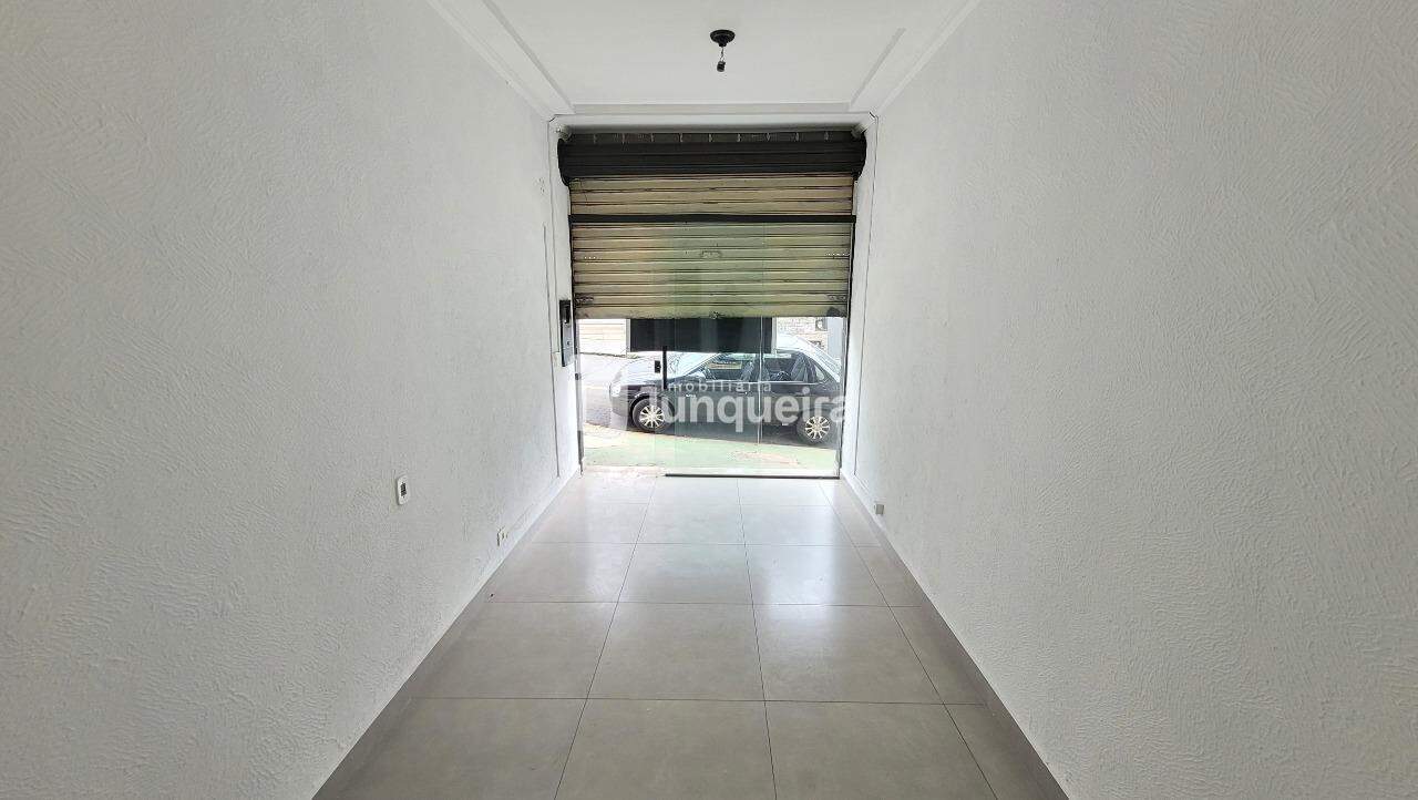 Salão para alugar, 20 quartos, sendo 12 suítes, no bairro Centro em Piracicaba - SP