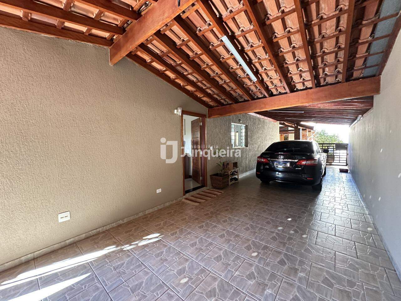 Casa à venda, 3 quartos, sendo 2 suítes, 3 vagas, no bairro Nova Piracicaba em Piracicaba - SP