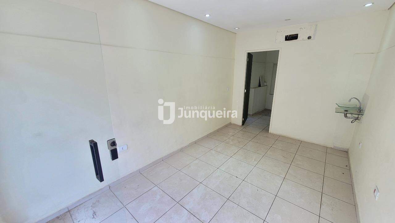 Salão para alugar, no bairro Centro em Piracicaba - SP