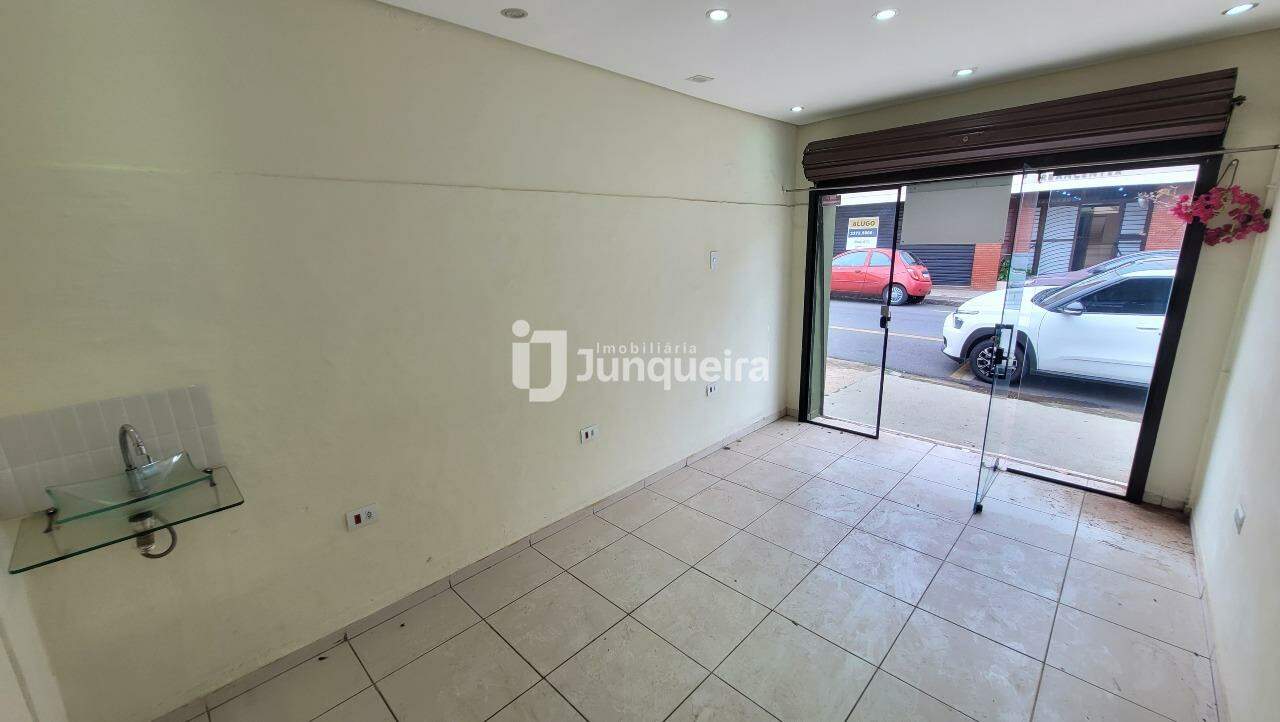 Salão para alugar, no bairro Centro em Piracicaba - SP