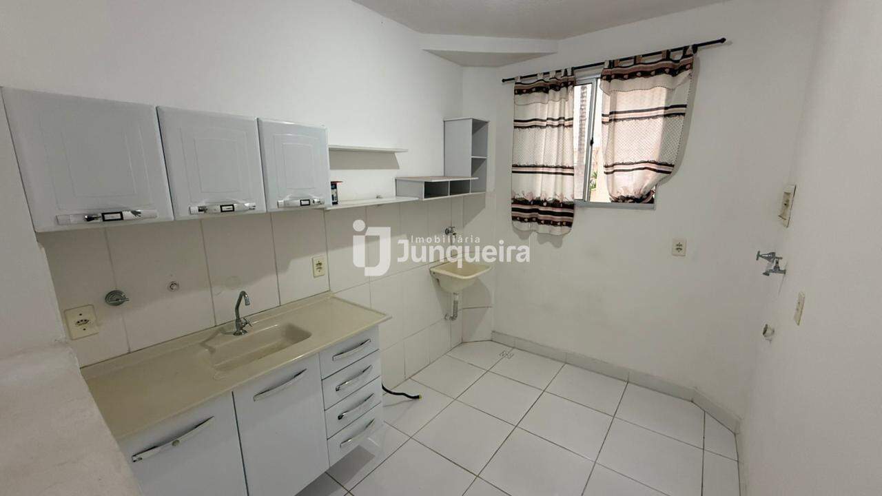 Apartamento para alugar, 2 quartos, no bairro Santa Terezinha em Piracicaba - SP