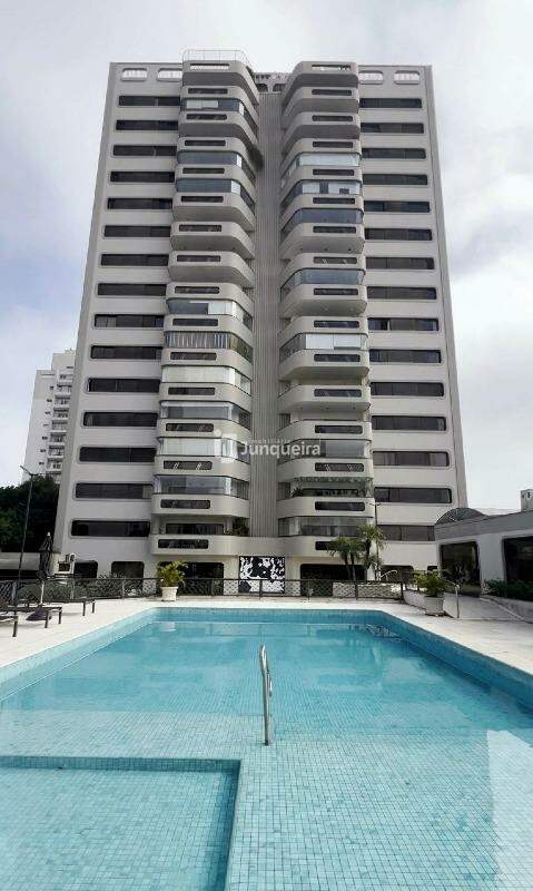 Apartamento para alugar no Edifício Jardim Europa, 4 quartos, sendo 1 suíte, 3 vagas, no bairro São Dimas em Piracicaba - SP