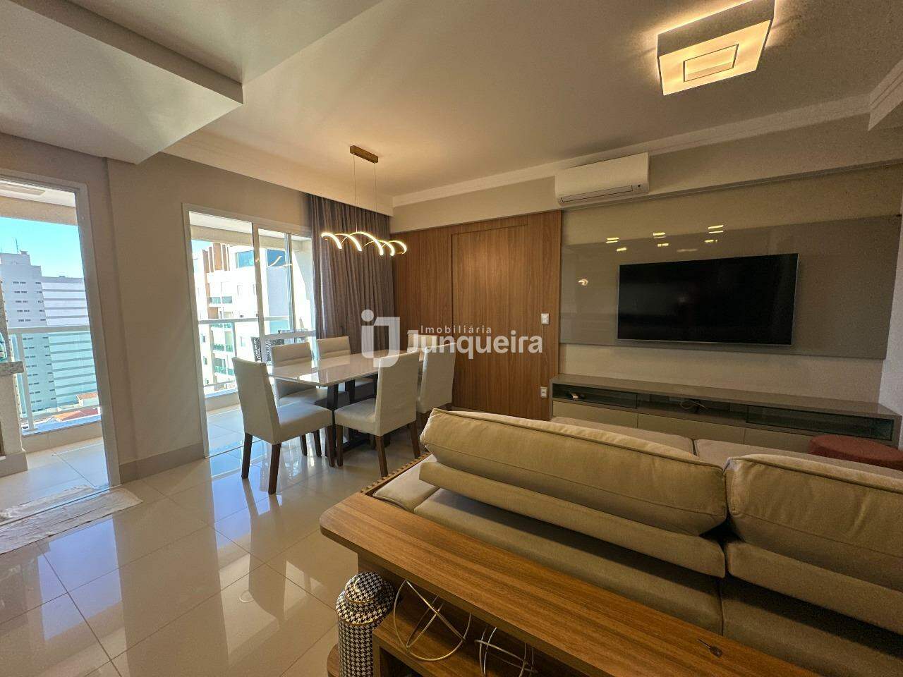Apartamento para alugar no Montes Claros, 2 quartos, sendo 2 suítes, 2 vagas, no bairro Centro em Piracicaba - SP