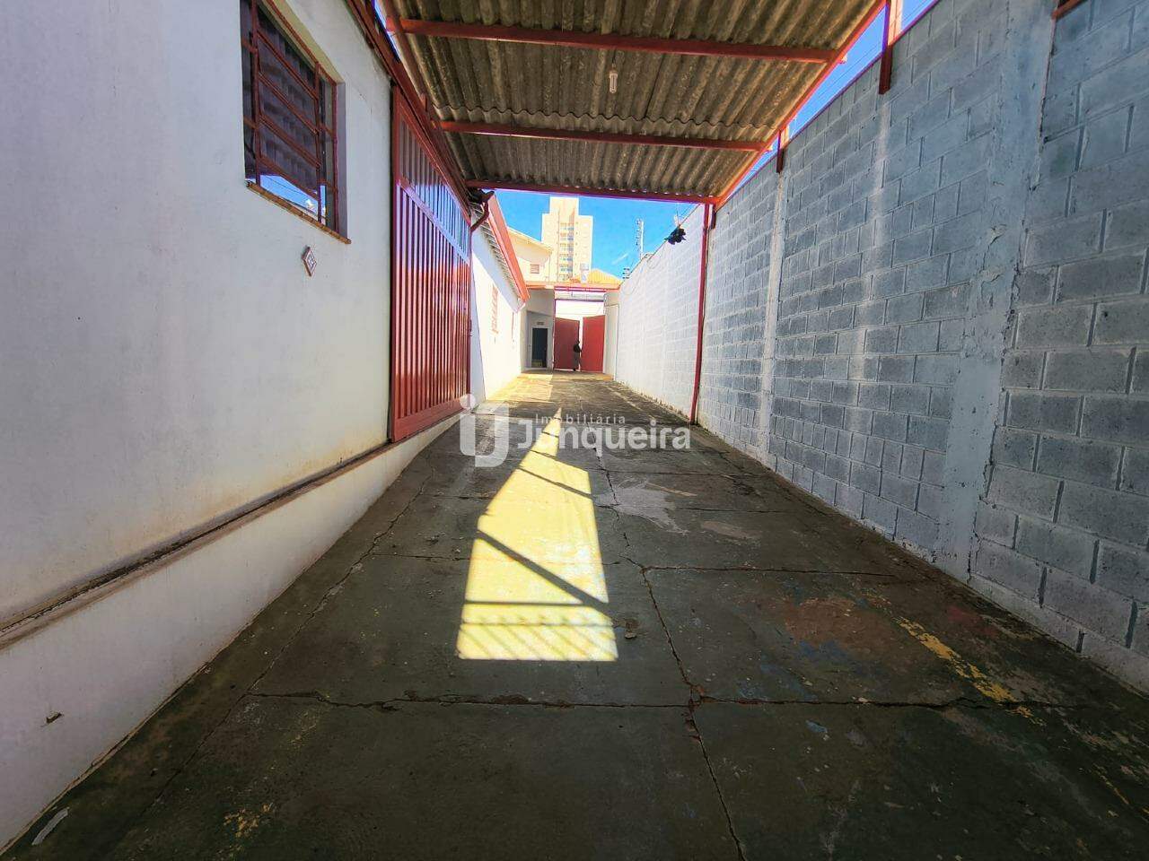 Galpão para alugar, 6 vagas, no bairro Alemães em Piracicaba - SP