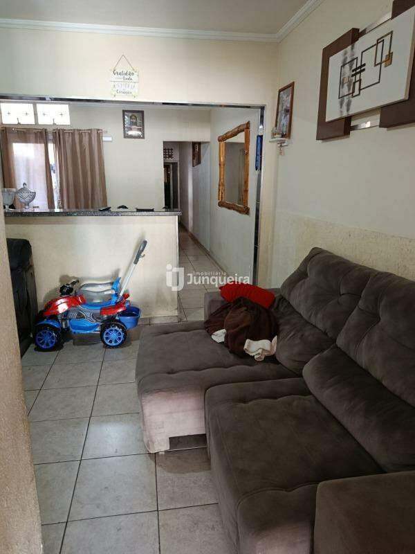Casa à venda, 3 quartos, sendo 1 suíte, 2 vagas, no bairro Parque Nossa Senhora das Graças em Piracicaba - SP