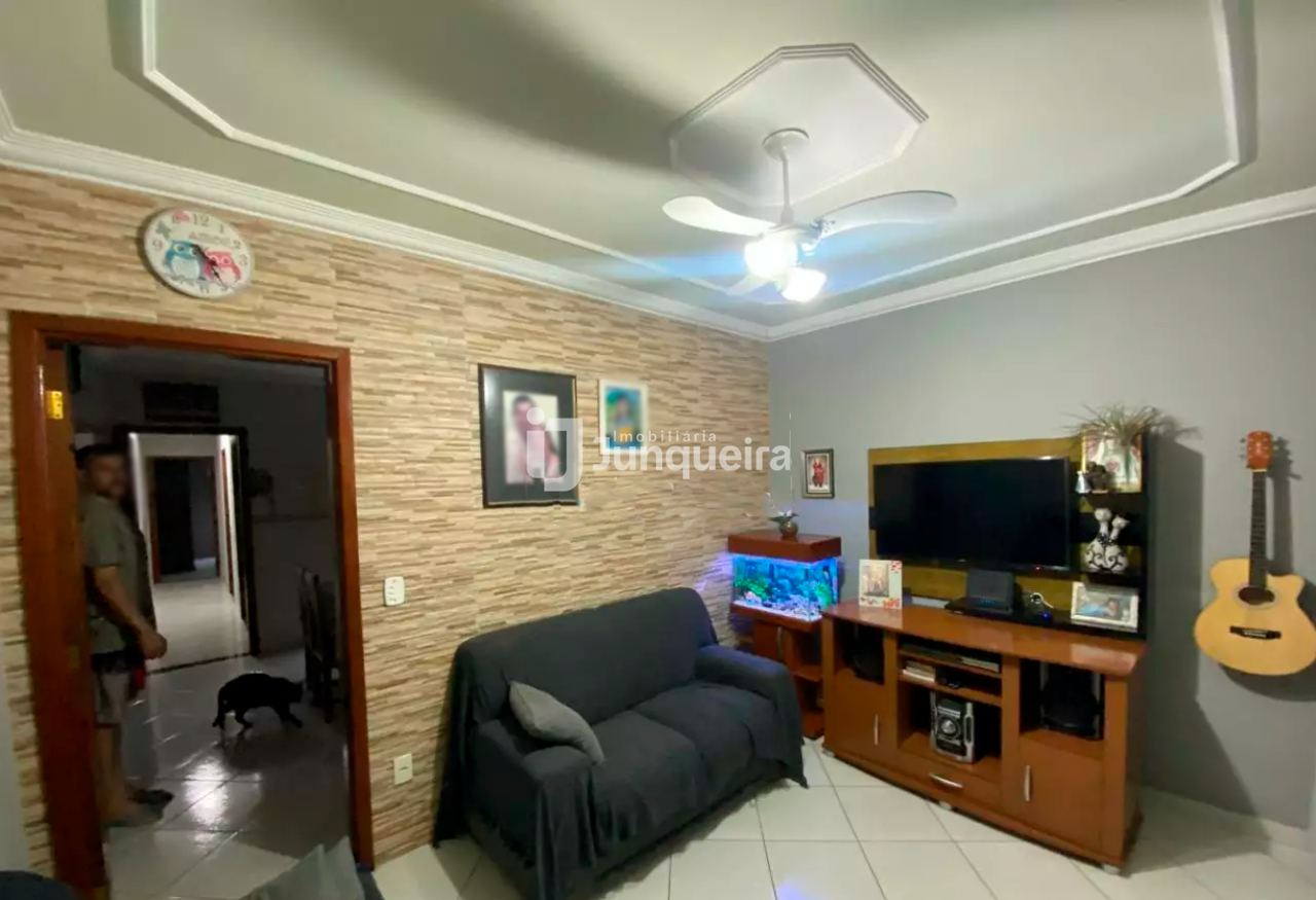 Casa para alugar, 2 quartos, 1 vaga, no bairro Jardim Maria Claudia em Piracicaba - SP
