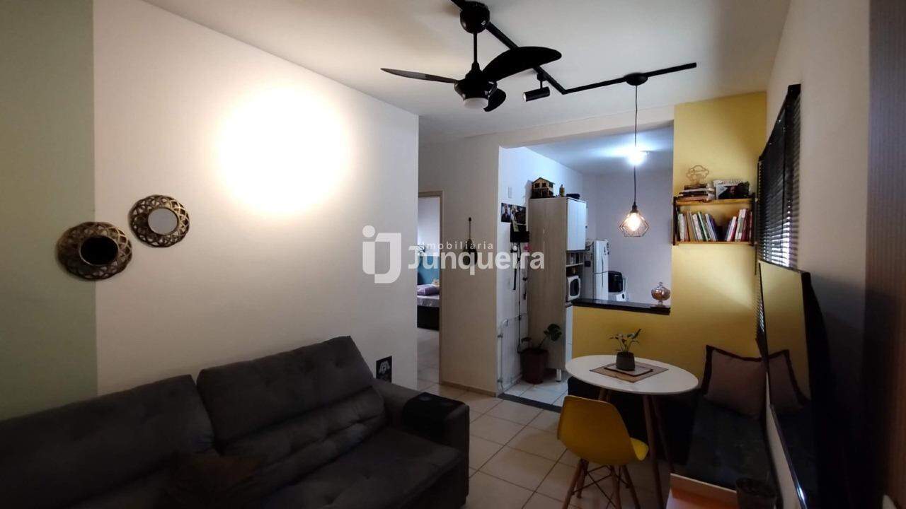 Apartamento à venda no Parque Premiatto, 2 quartos, 1 vaga, no bairro Piracicamirim em Piracicaba - SP