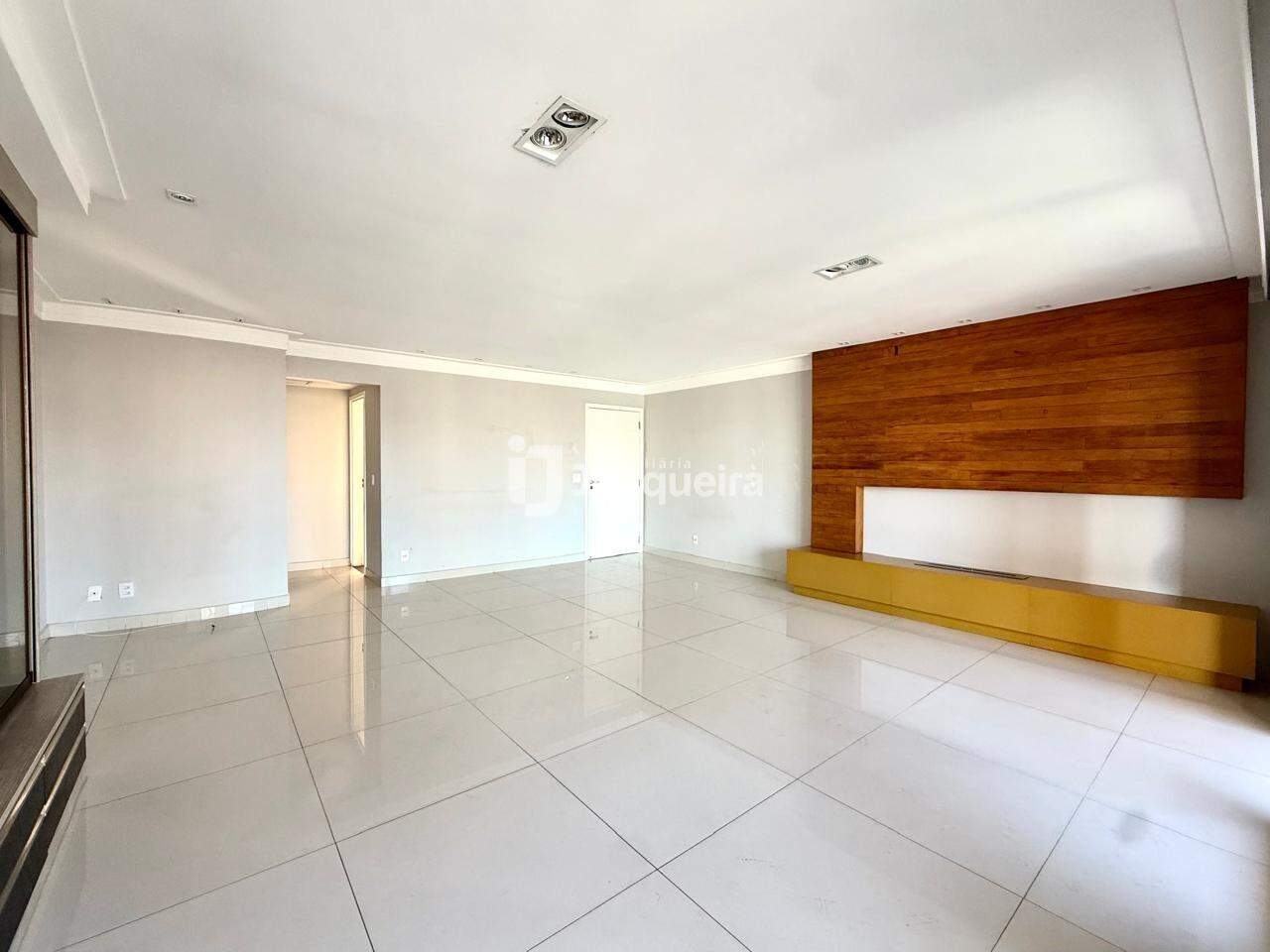 Apartamento à venda no Villa Lobos, 3 quartos, sendo 3 suítes, 3 vagas, no bairro Cidade Alta em Piracicaba - SP