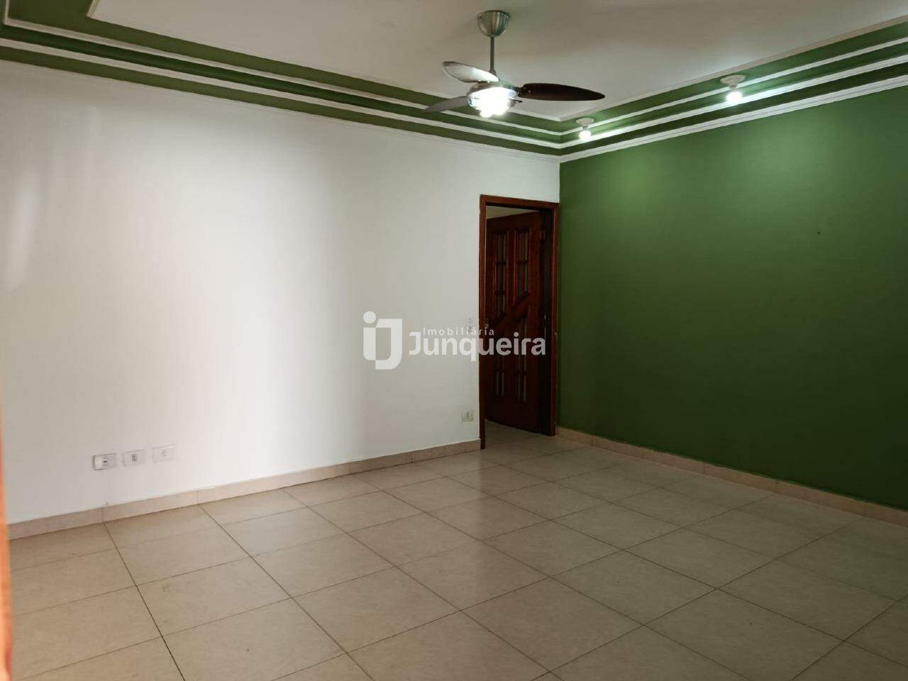 Casa à venda, 2 quartos, 2 vagas, no bairro Água Branca em Piracicaba - SP