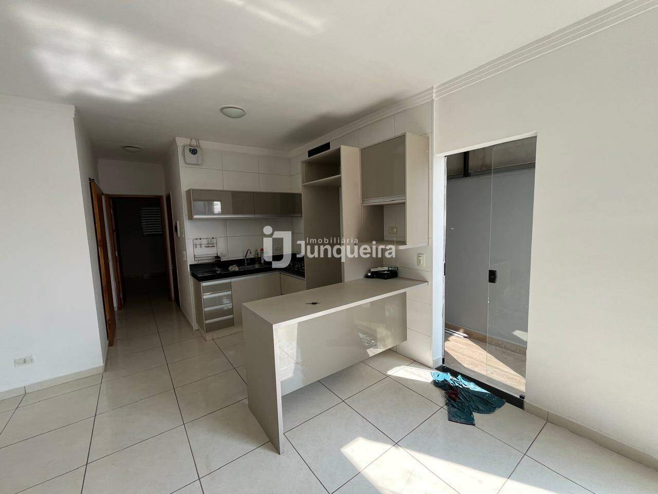 Casa à venda, 2 quartos, sendo 1 suíte, 2 vagas, no bairro Vila Industrial em Piracicaba - SP