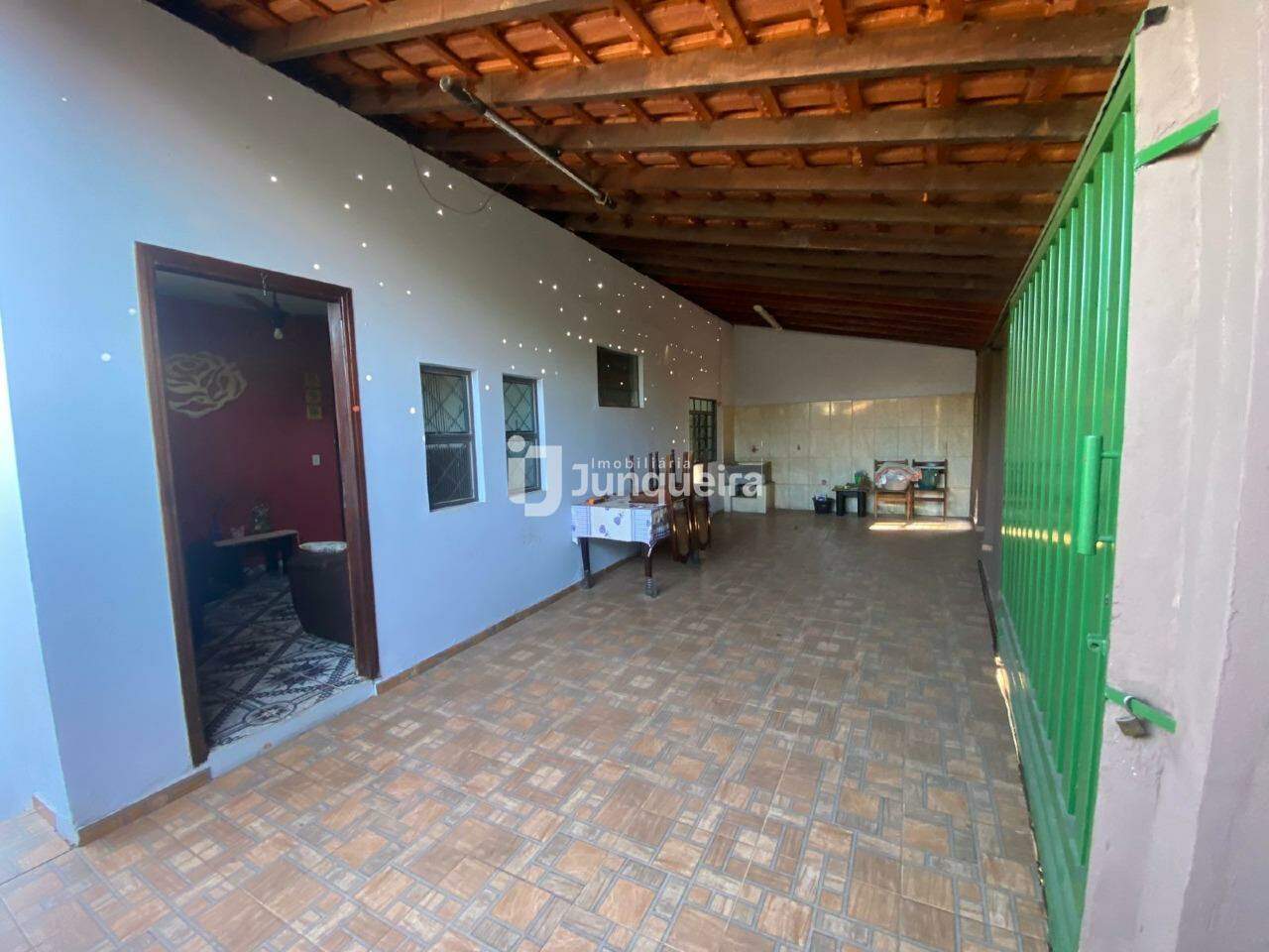Casa à venda, 2 quartos, 1 vaga, no bairro Vila Industrial em Piracicaba - SP