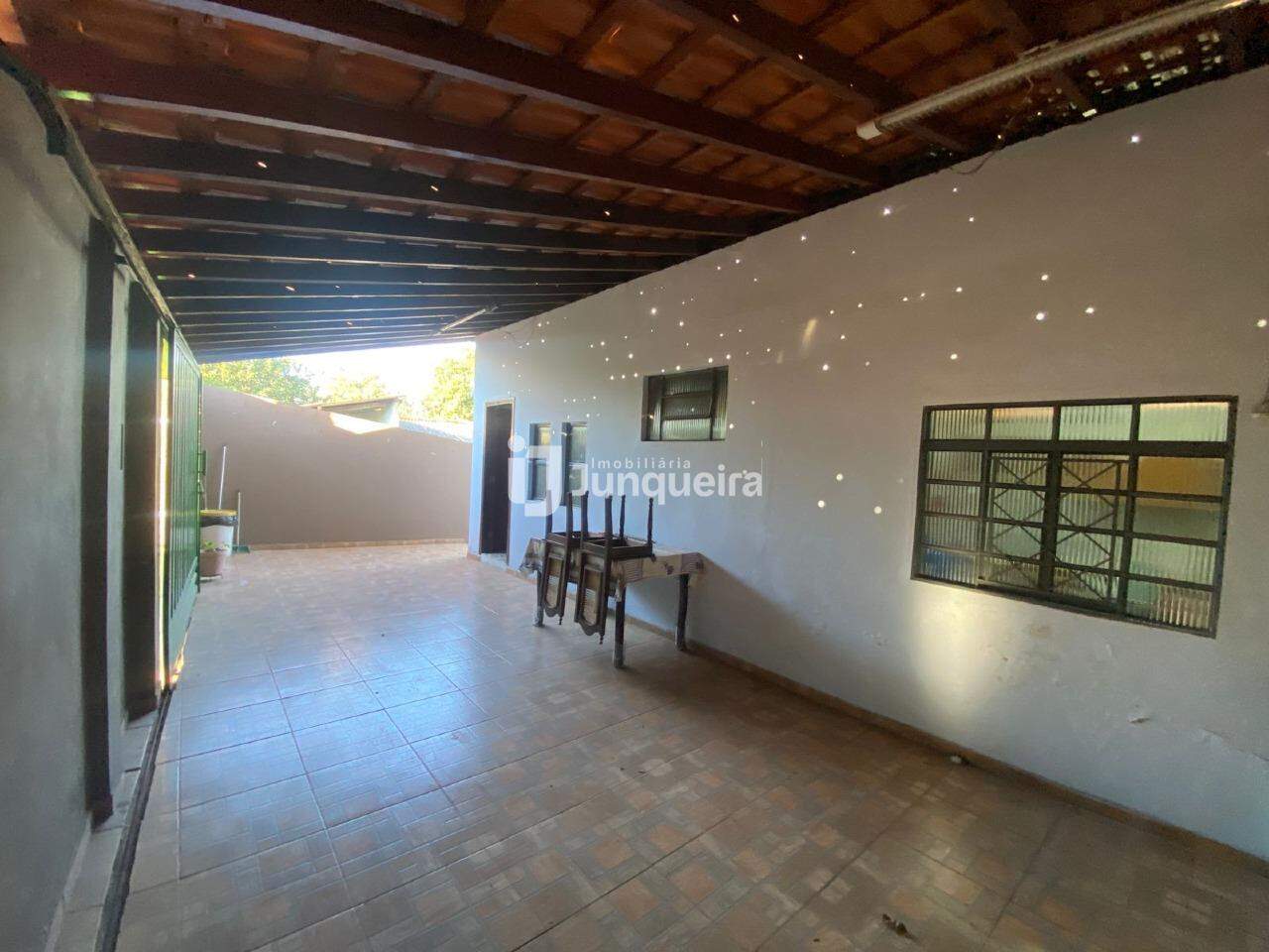 Casa à venda, 2 quartos, 1 vaga, no bairro Vila Industrial em Piracicaba - SP
