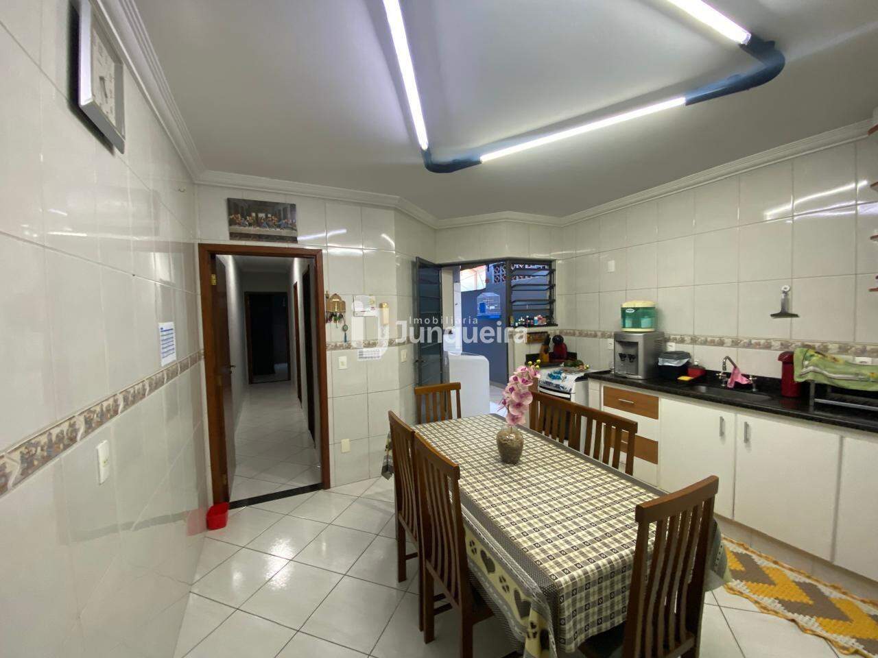 Casa à venda, 2 quartos, 1 vaga, no bairro Jardim Maria Claudia em Piracicaba - SP