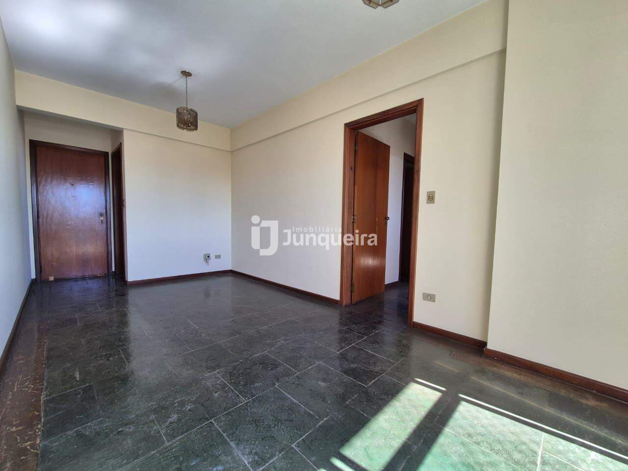 Apartamento à venda no Marseille, 3 quartos, 1 vaga, no bairro Cidade Alta em Piracicaba - SP