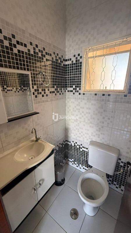 Casa para alugar, 3 quartos, sendo 2 suítes, 2 vagas, no bairro Parque Residencial Monte Rey em Piracicaba - SP