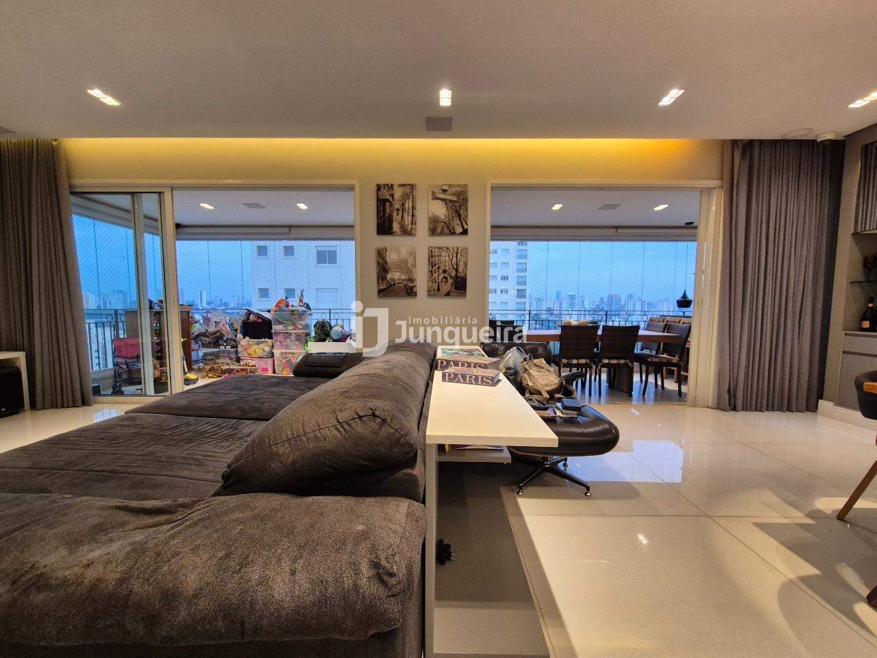 Apartamento à venda no Lindenberg Timboril, 3 quartos, sendo 3 suítes, 3 vagas, no bairro Nova Piracicaba em Piracicaba - SP
