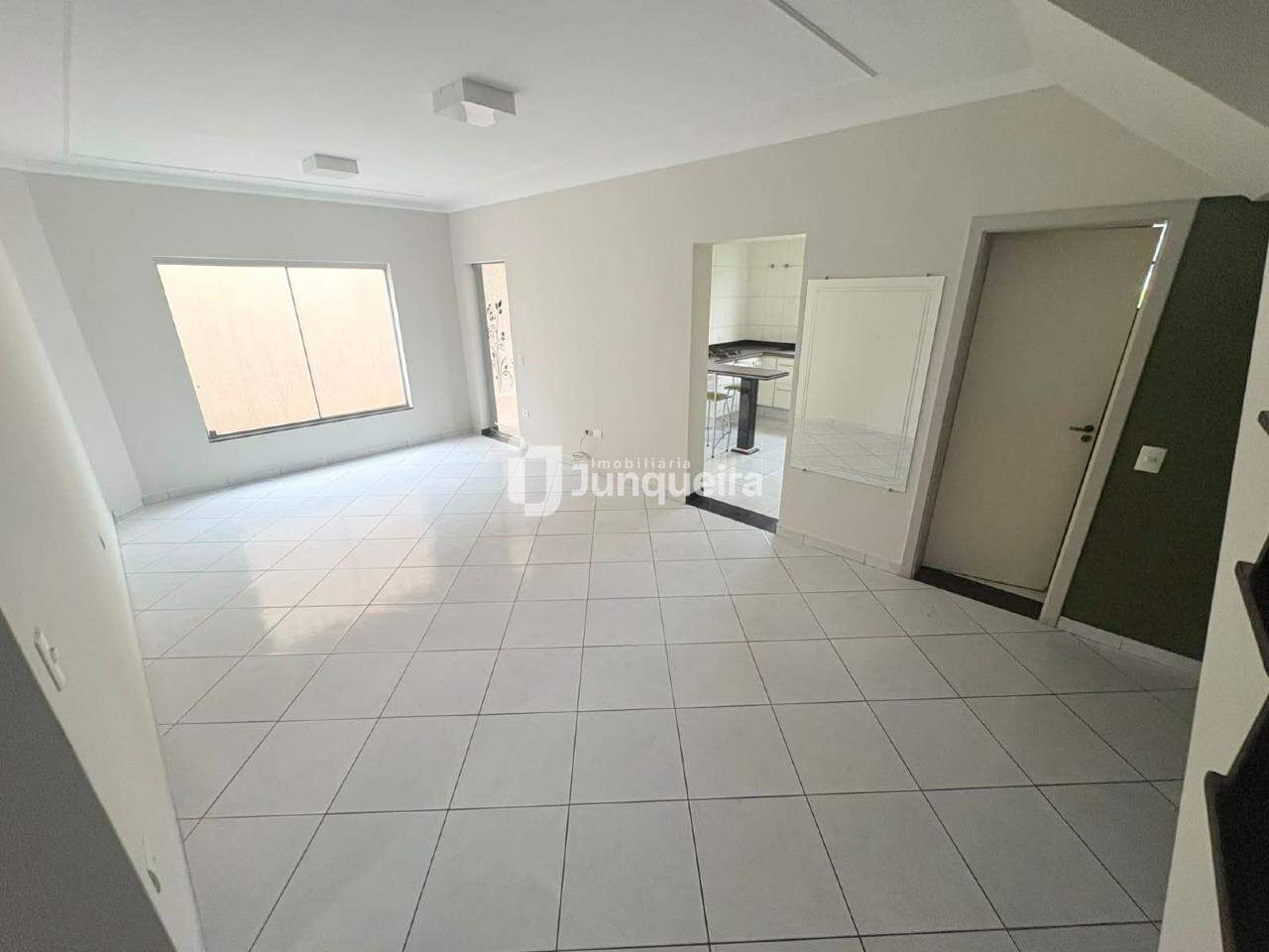 Casa à venda, 3 quartos, sendo 1 suíte, 4 vagas, no bairro Vila Independência em Piracicaba - SP
