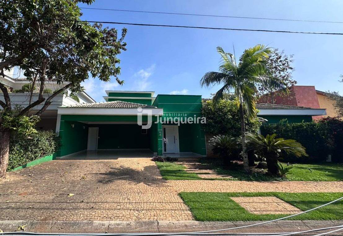 Casa em Condomínio à venda no Monte Alegre, 4 quartos, sendo 1 suíte, 4 vagas, no bairro Monte Alegre em Piracicaba - SP