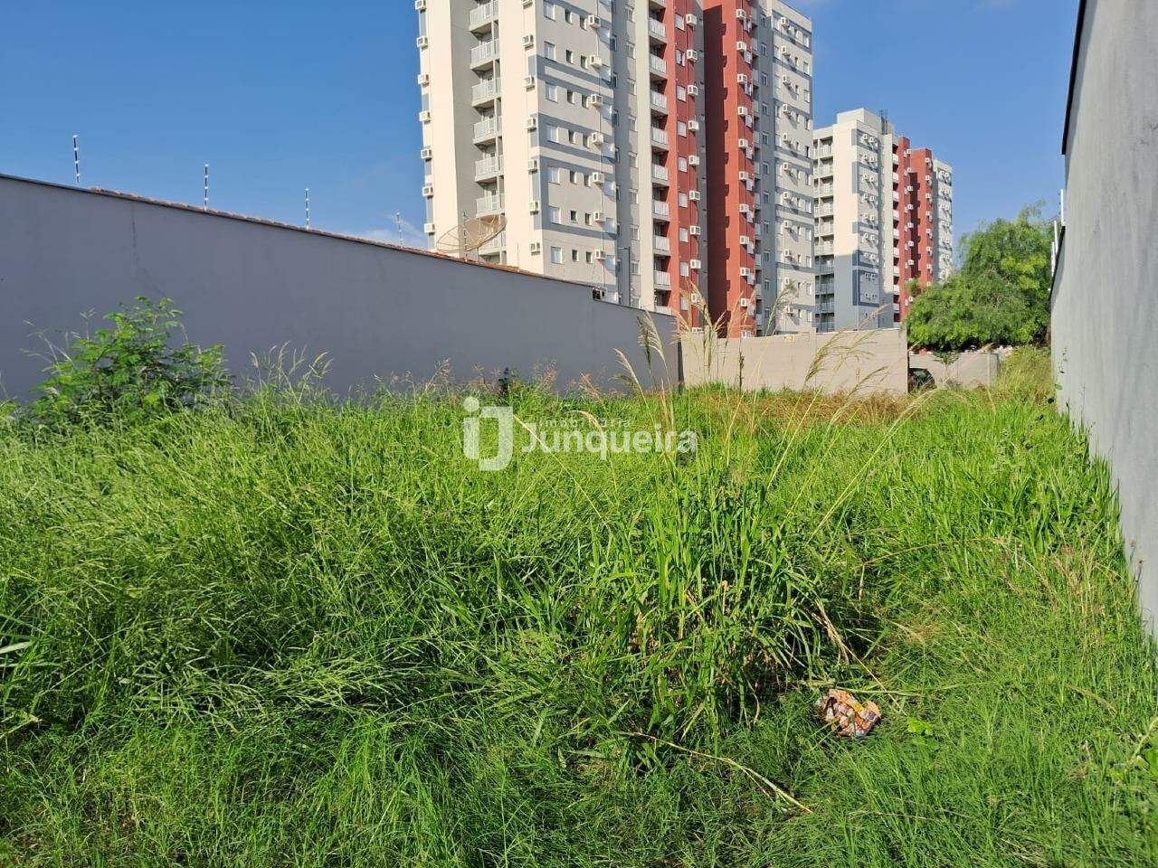 Terreno à venda, no bairro Parque Conceição em Piracicaba - SP