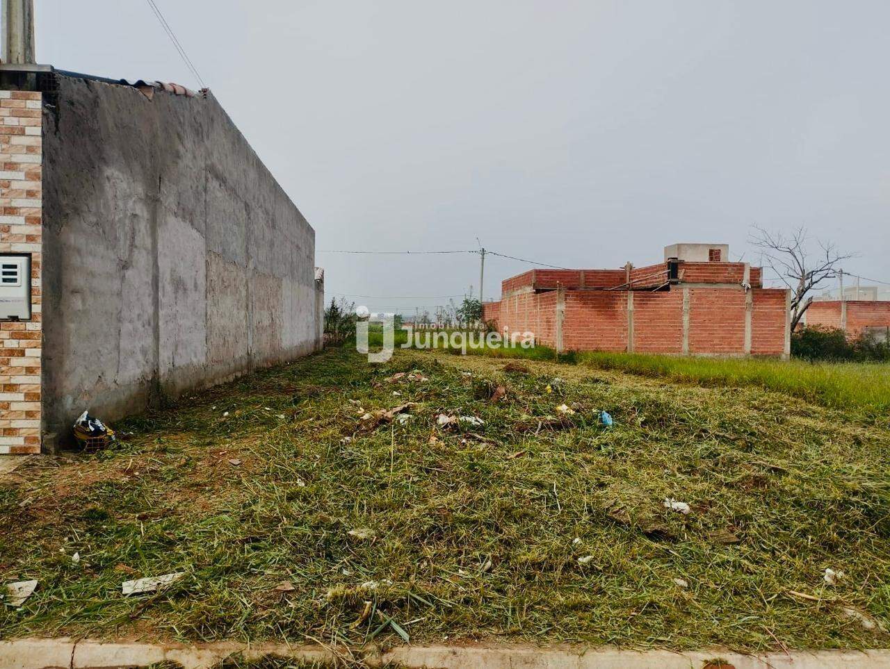 Terreno à venda, no bairro Conquista em Piracicaba - SP