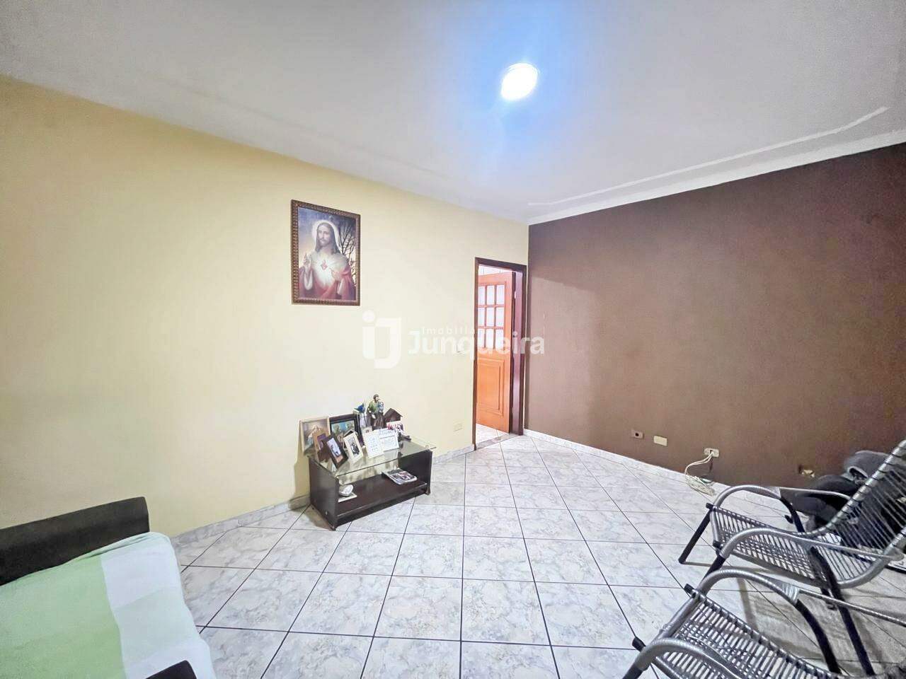Casa à venda, 2 quartos, 2 vagas, no bairro Conjunto Residencial Mário Dedini em Piracicaba - SP