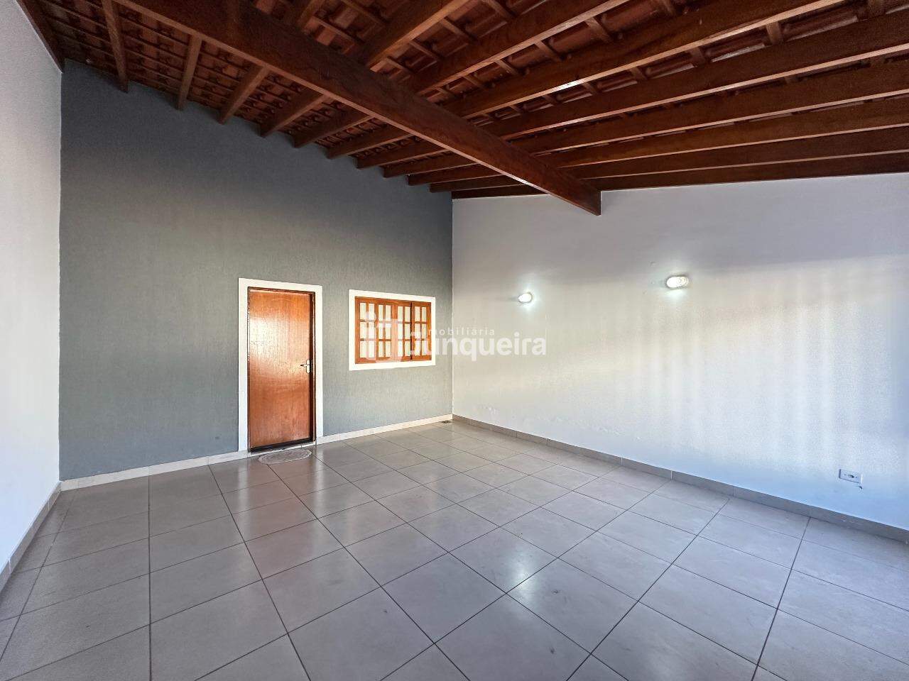 Casa à venda, 3 quartos, sendo 1 suíte, no bairro Pompéia em Piracicaba - SP