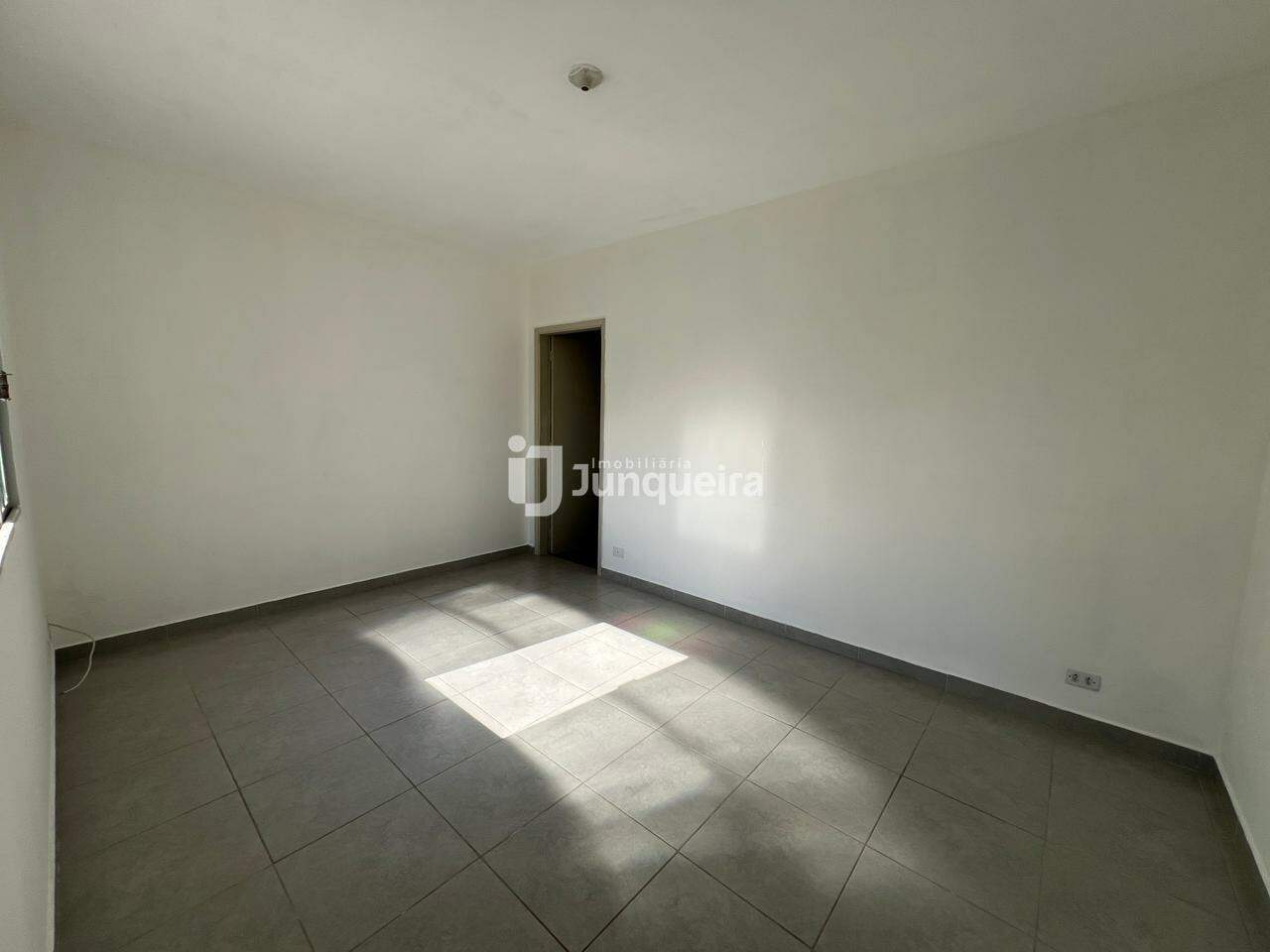 Casa para alugar, 2 quartos, 1 vaga, no bairro Jardim Nova Iguaçu em Piracicaba - SP