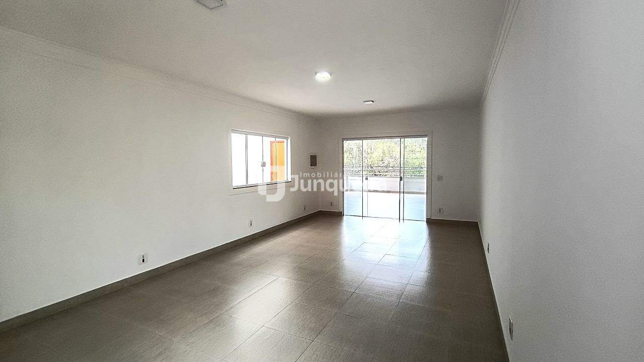 Casa à venda, 3 quartos, sendo 1 suíte, 2 vagas, no bairro Santa Rosa Ipês em Piracicaba - SP