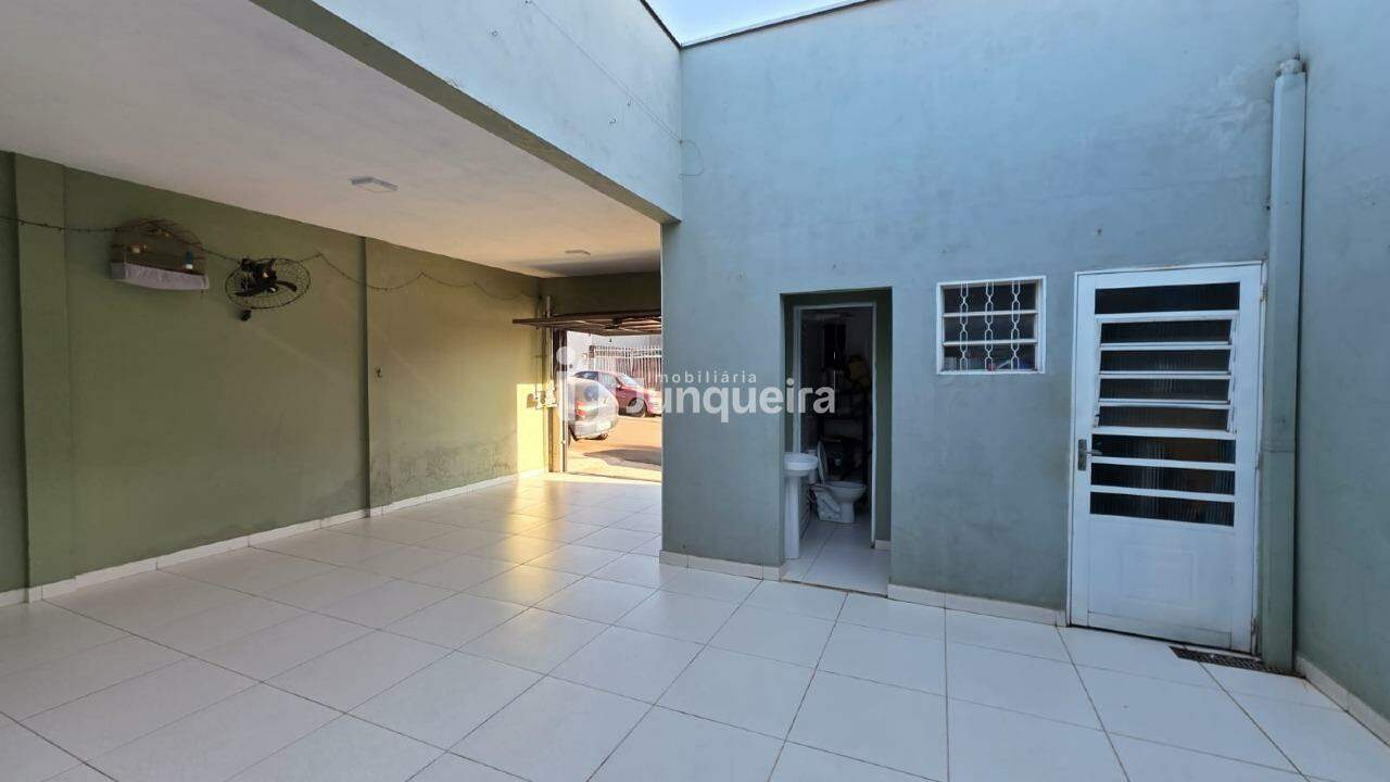 Casa à venda, 2 quartos, sendo 1 suíte, 3 vagas, no bairro Mário Dedini em Piracicaba - SP