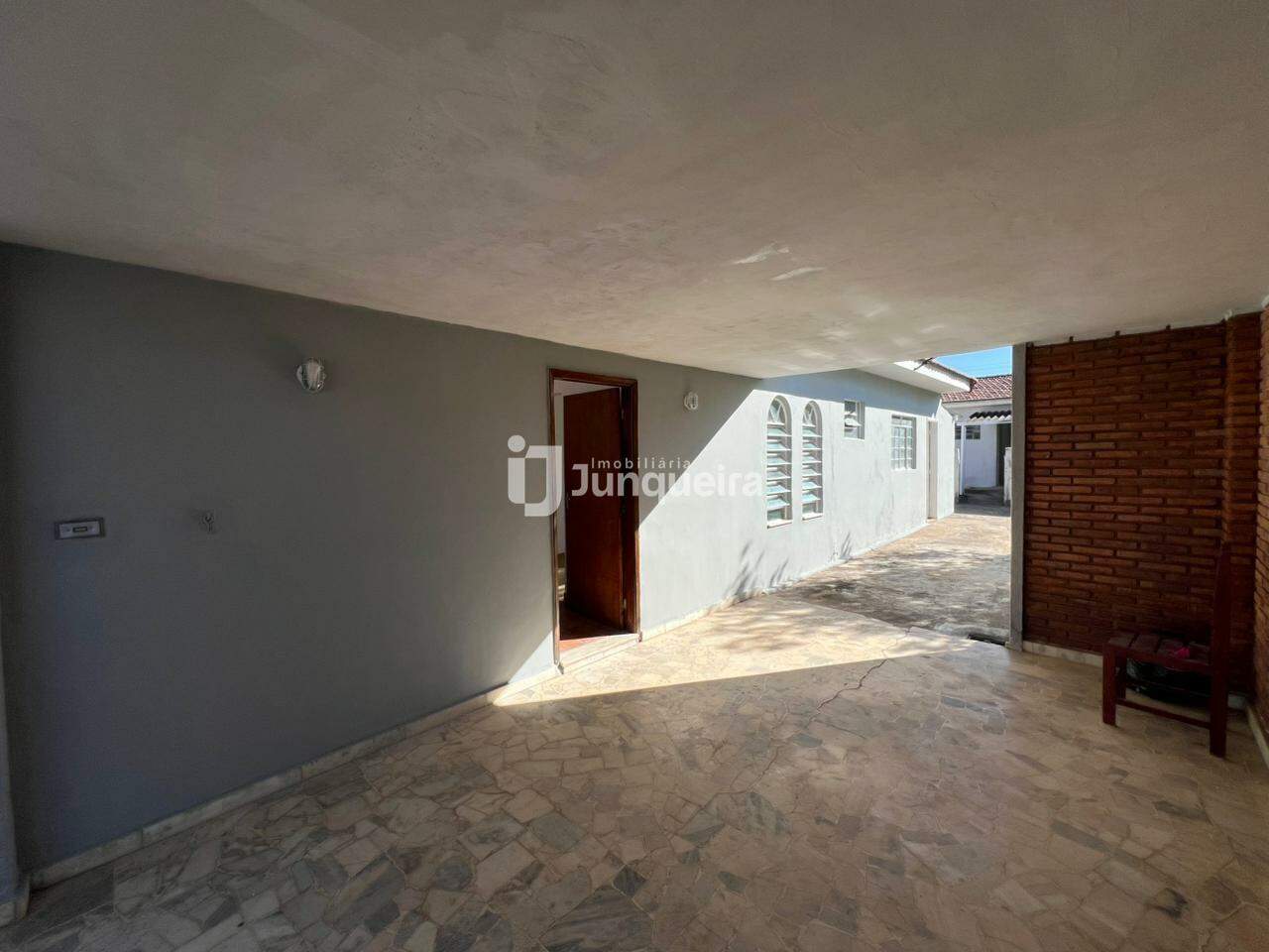Casa para alugar, 2 quartos, 1 vaga, no bairro Jardim Algodoal em Piracicaba - SP