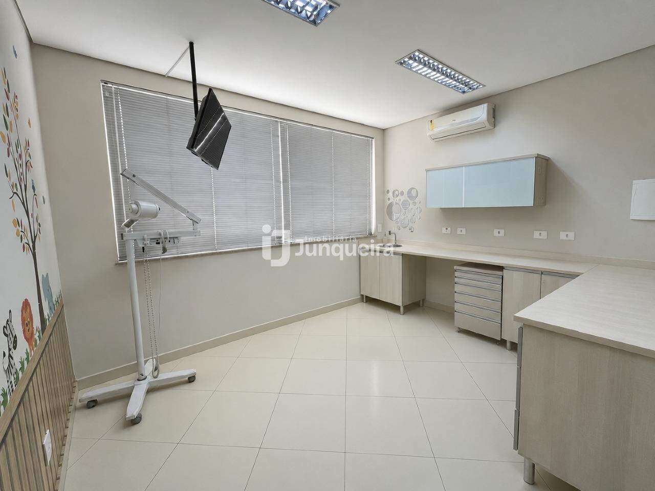 Sala Comercial para alugar, no bairro Cidade Alta em Piracicaba - SP