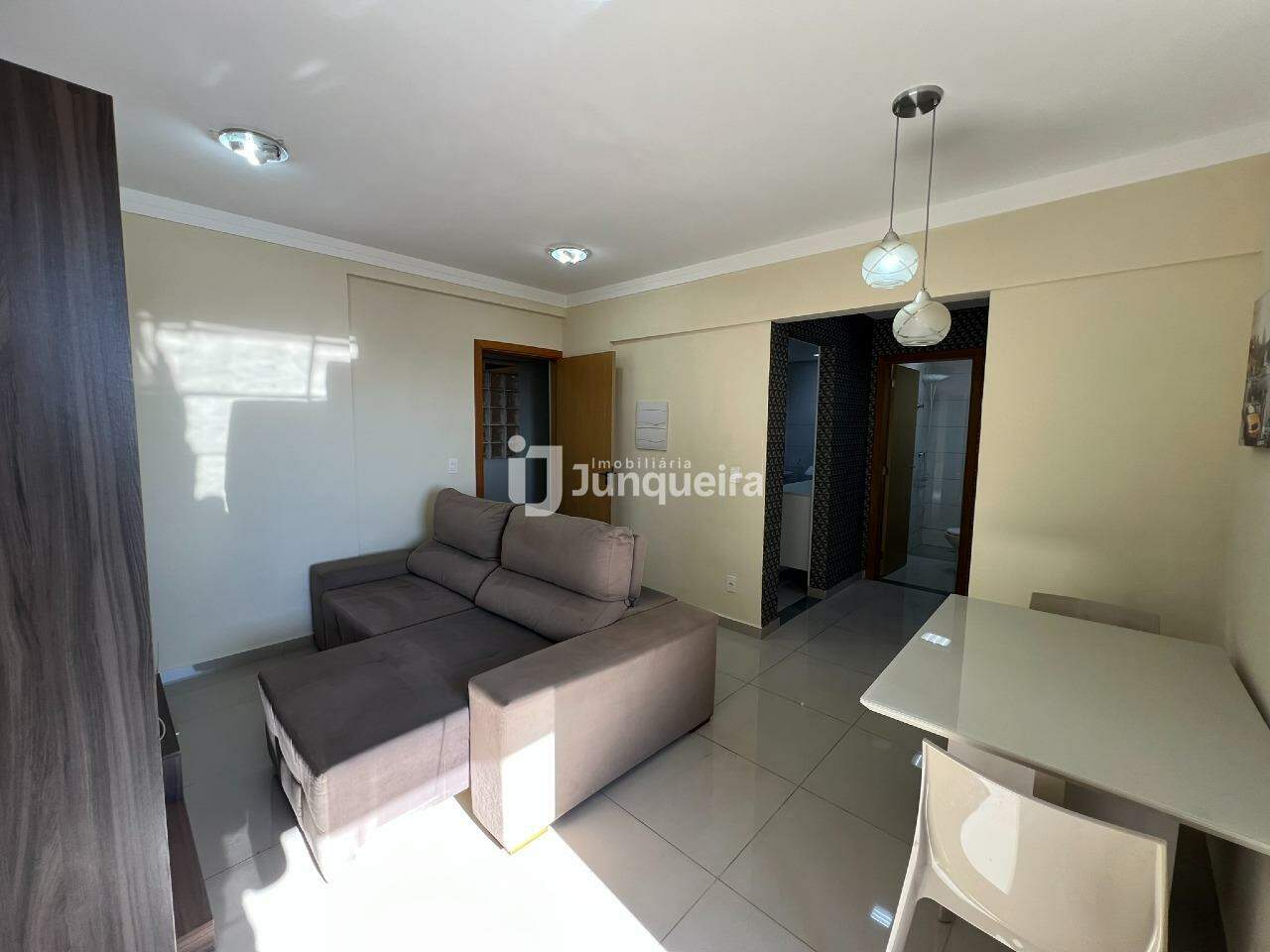 Apartamento para alugar no Ravenna, 2 quartos, sendo 1 suíte, 2 vagas, no bairro Nova América em Piracicaba - SP