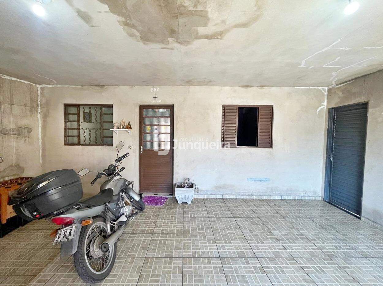 Casa à venda, 2 quartos, 2 vagas, no bairro Jardim Boa Esperança em Piracicaba - SP
