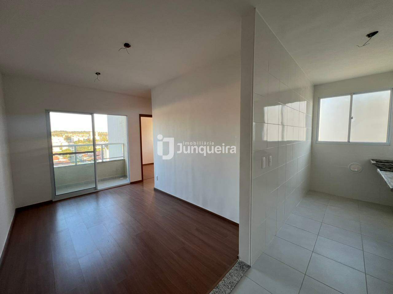 Apartamento para alugar no Piazza Ravena, 2 quartos, 1 vaga, no bairro Pompéia em Piracicaba - SP