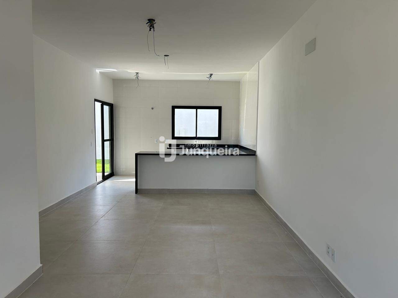 Casa em Condomínio à venda no Authoria Reserva Jequitiba, 3 quartos, sendo 1 suíte, 2 vagas, no bairro Santa Rosa em Piracicaba - SP